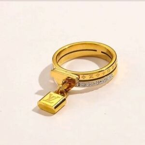 New Gold Lock Ring
